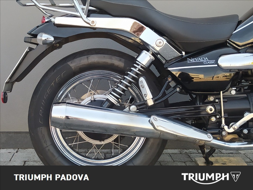 MOTO GUZZI Nevada 750 Classic