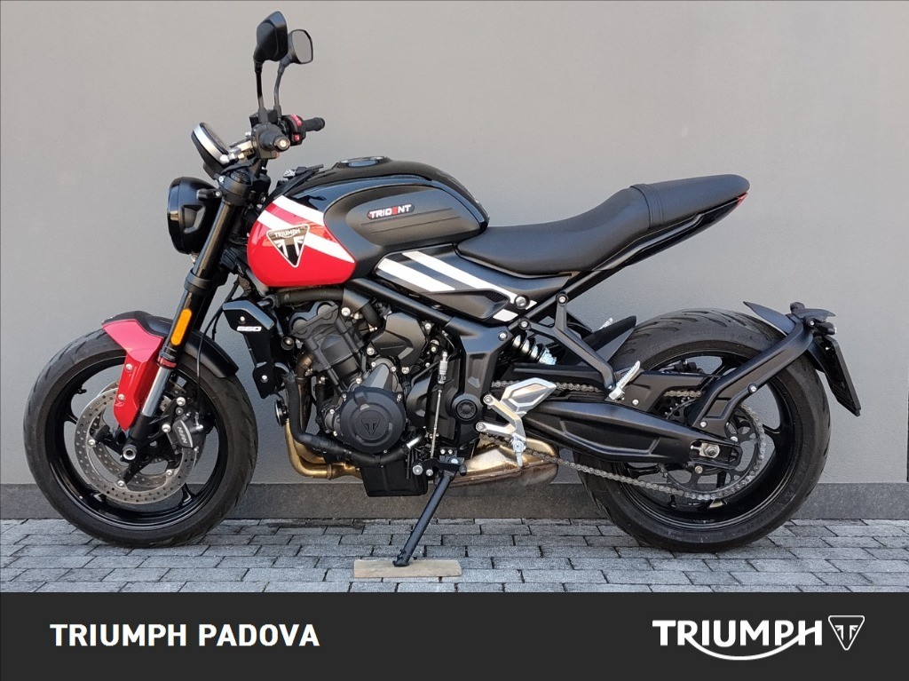 TRIUMPH Trident 660 Diablo Red / Sapphire Black Abs