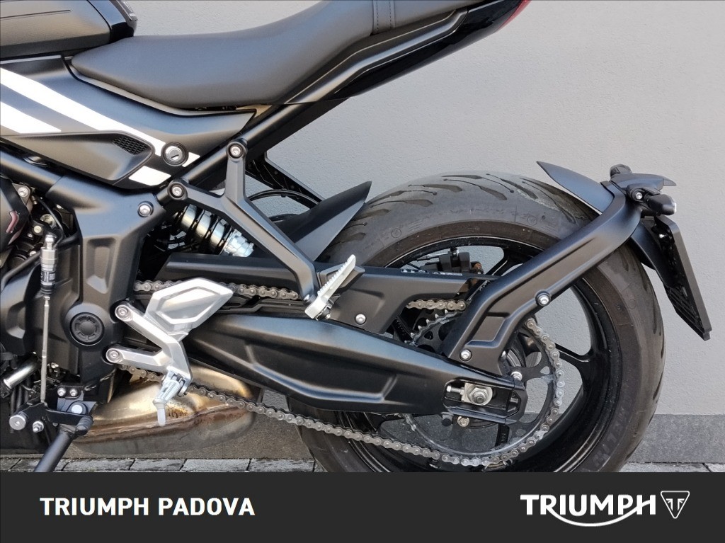 TRIUMPH Trident 660 Diablo Red / Sapphire Black Abs