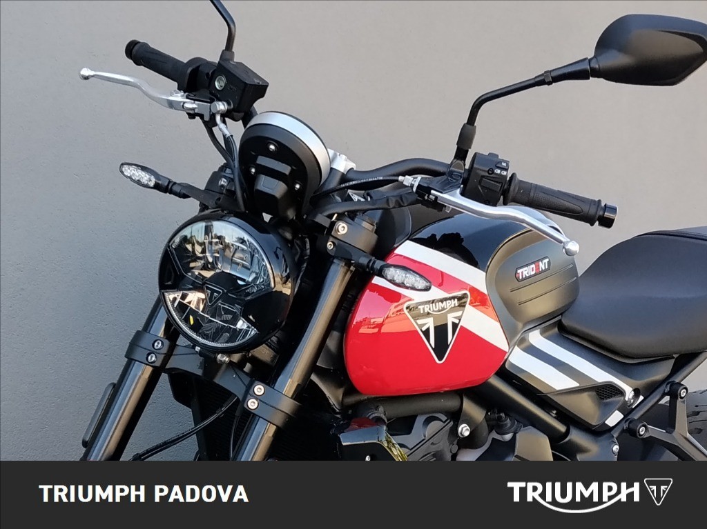TRIUMPH Trident 660 Diablo Red / Sapphire Black Abs