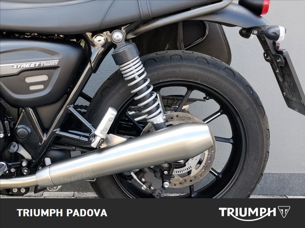TRIUMPH Street Twin 900 