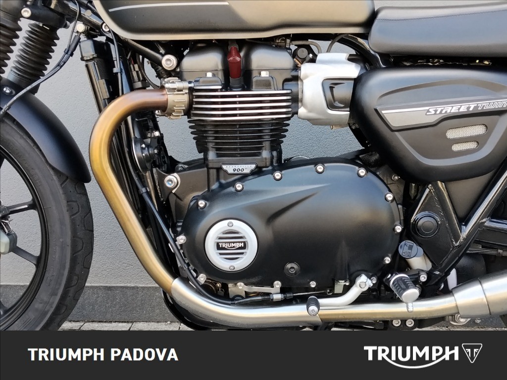 TRIUMPH Street Twin 900 