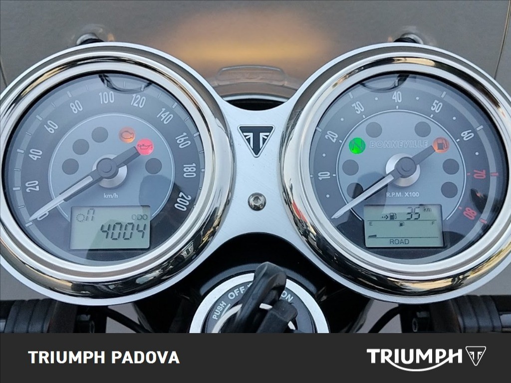 TRIUMPH Bonneville 900 T100 E5