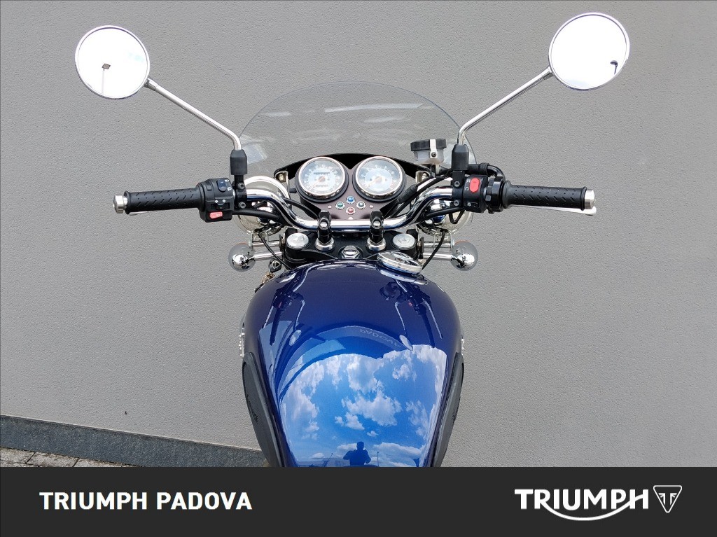TRIUMPH Bonneville 865 SE