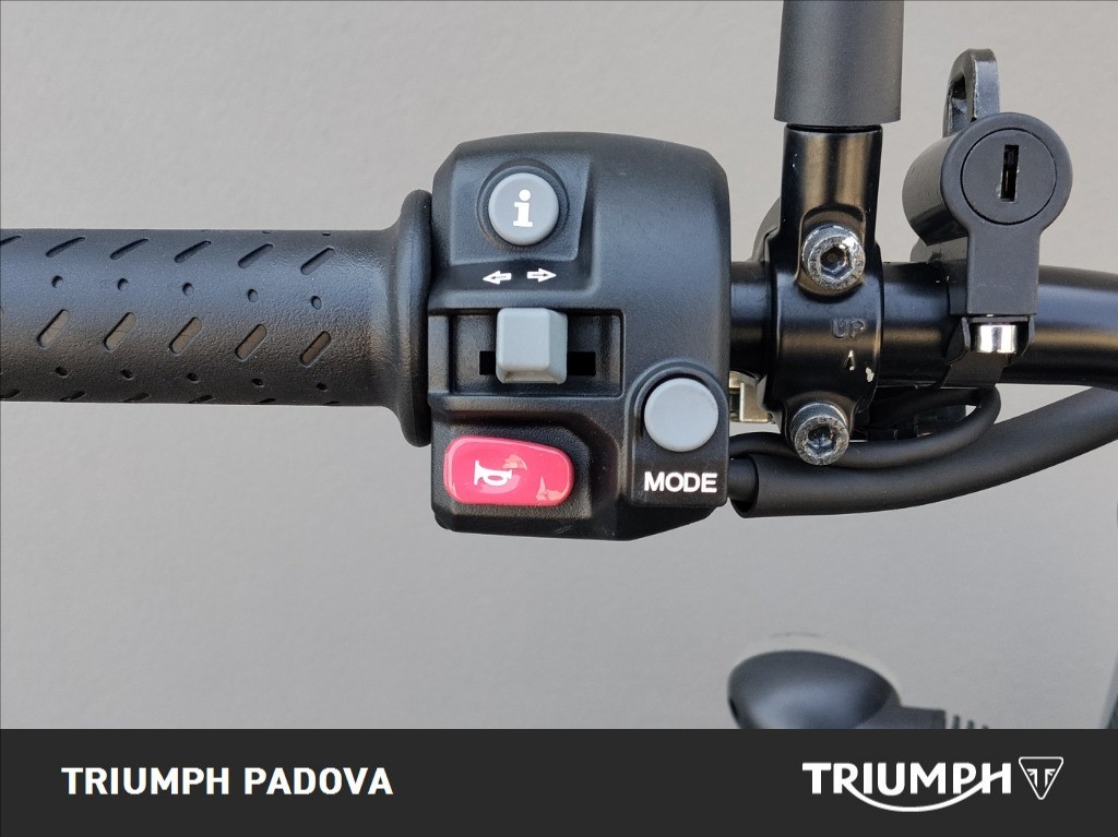 TRIUMPH Street Twin 900 
