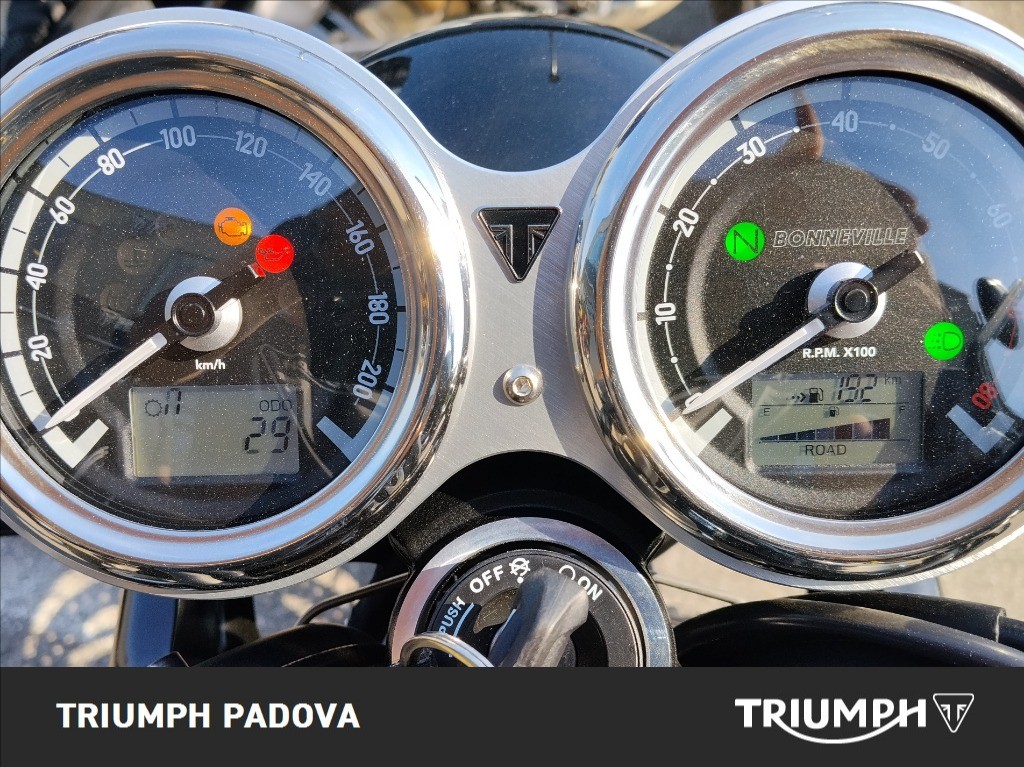 TRIUMPH Bonneville 1200 T120 Black Matt Silver Ice / Matt Sapphire B