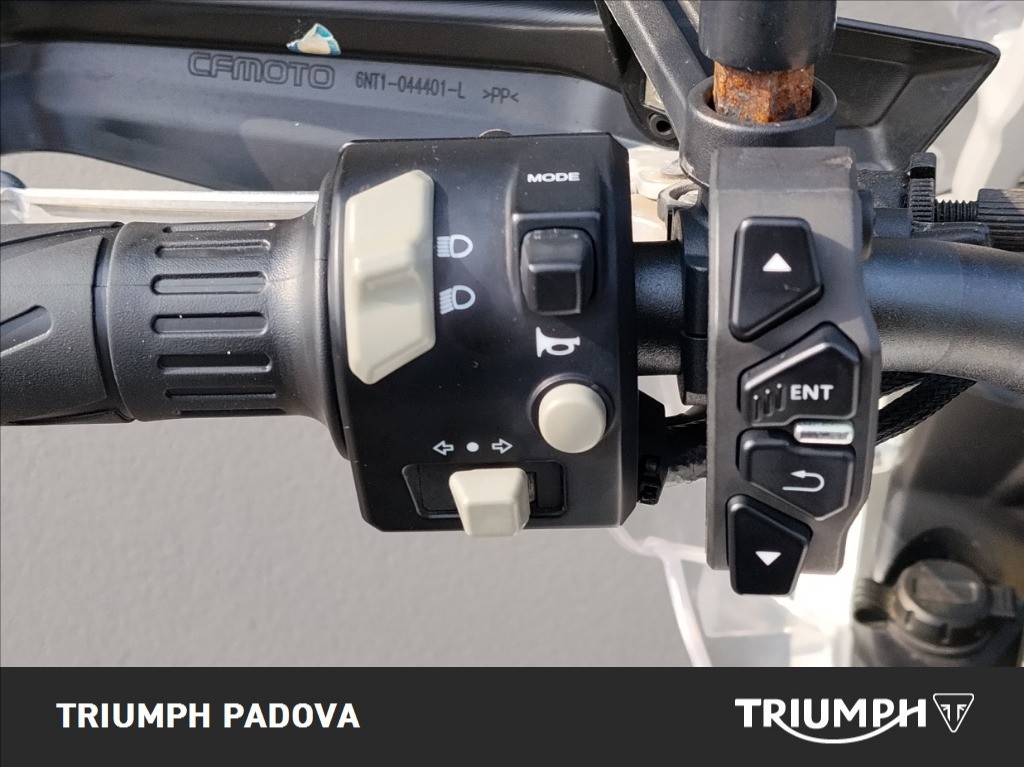 CFMOTO 650 MT Abs