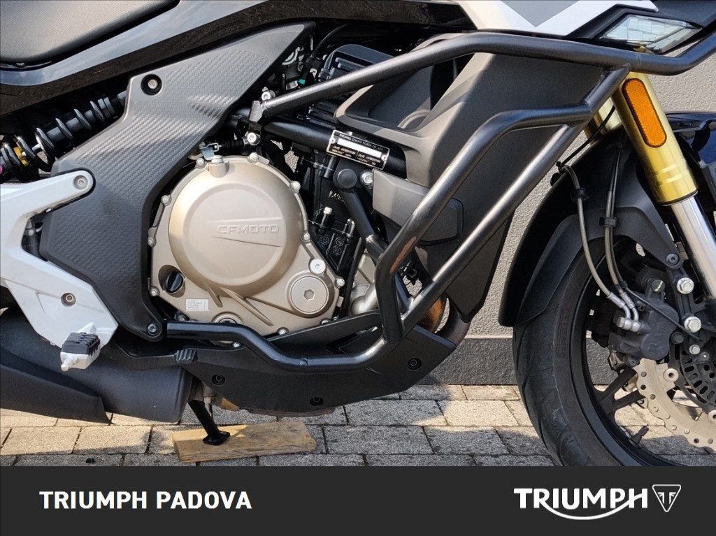CFMOTO 650 MT Abs