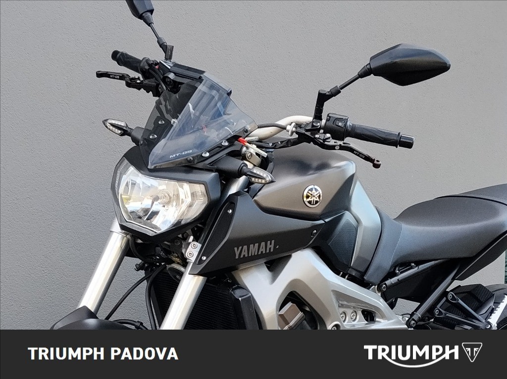 YAMAHA MT-09 850 Abs