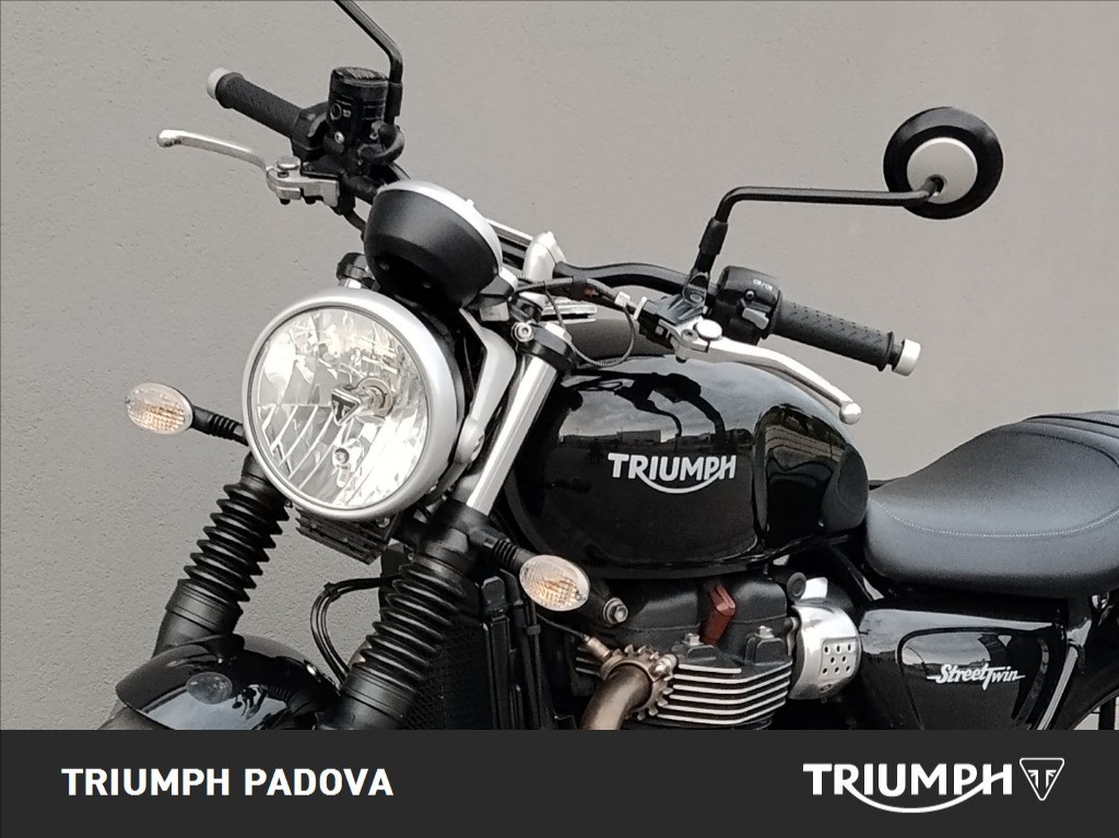 TRIUMPH Street Twin 900 
