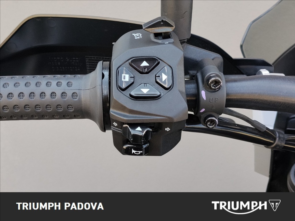 MOTO GUZZI V85 Strada Abs