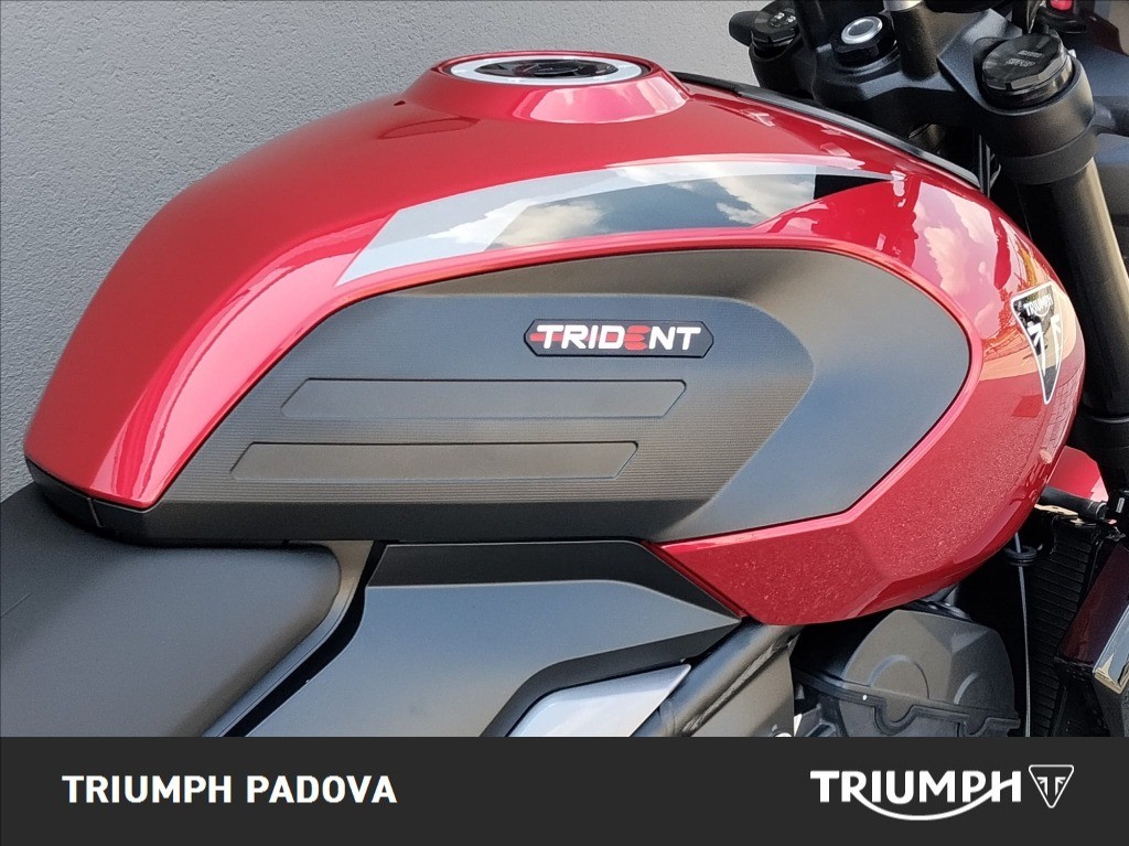 TRIUMPH Trident 800 Carnival Red Abs