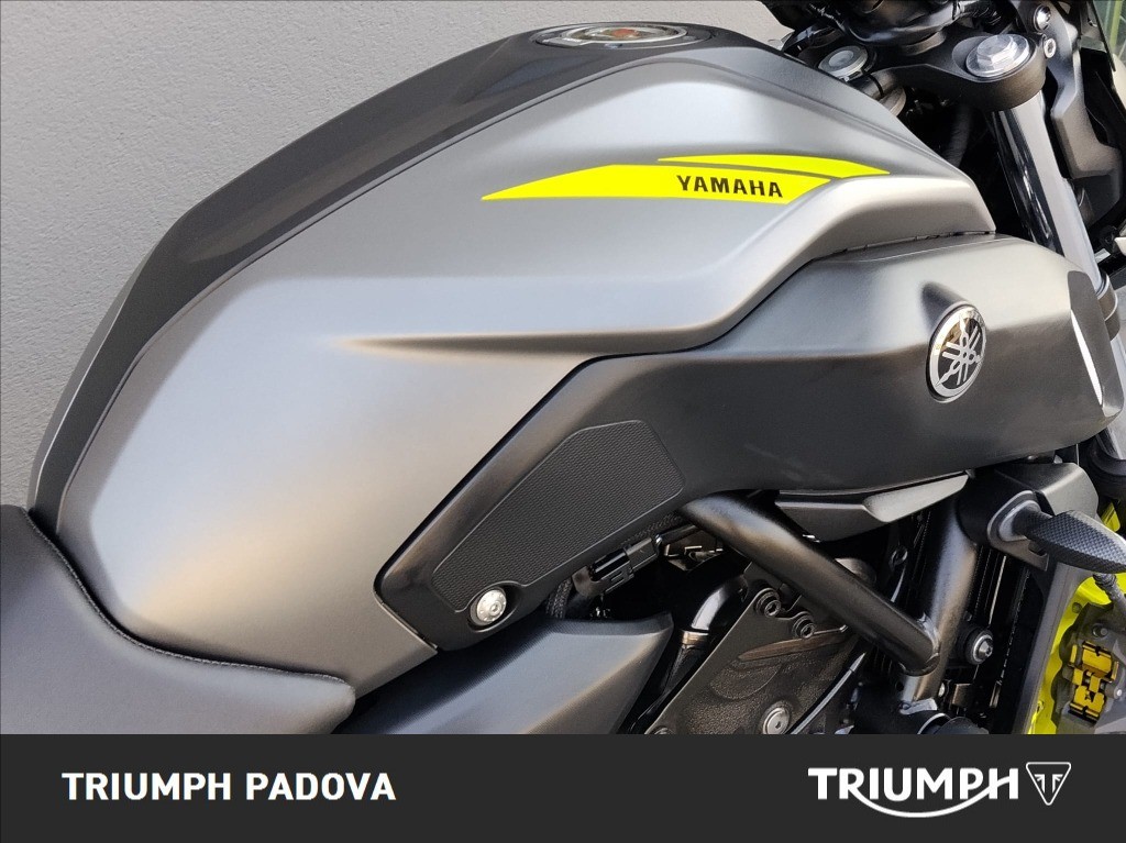 YAMAHA MT-07 690 dep.A2 Abs
