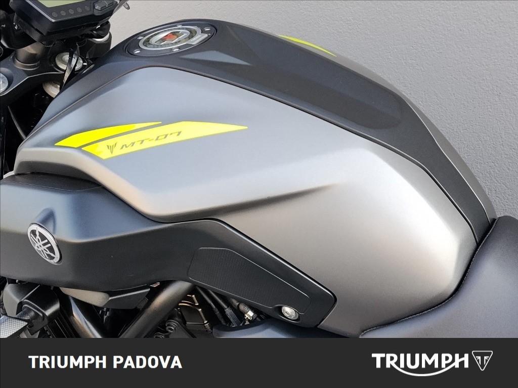 YAMAHA MT-07 690 dep.A2 Abs