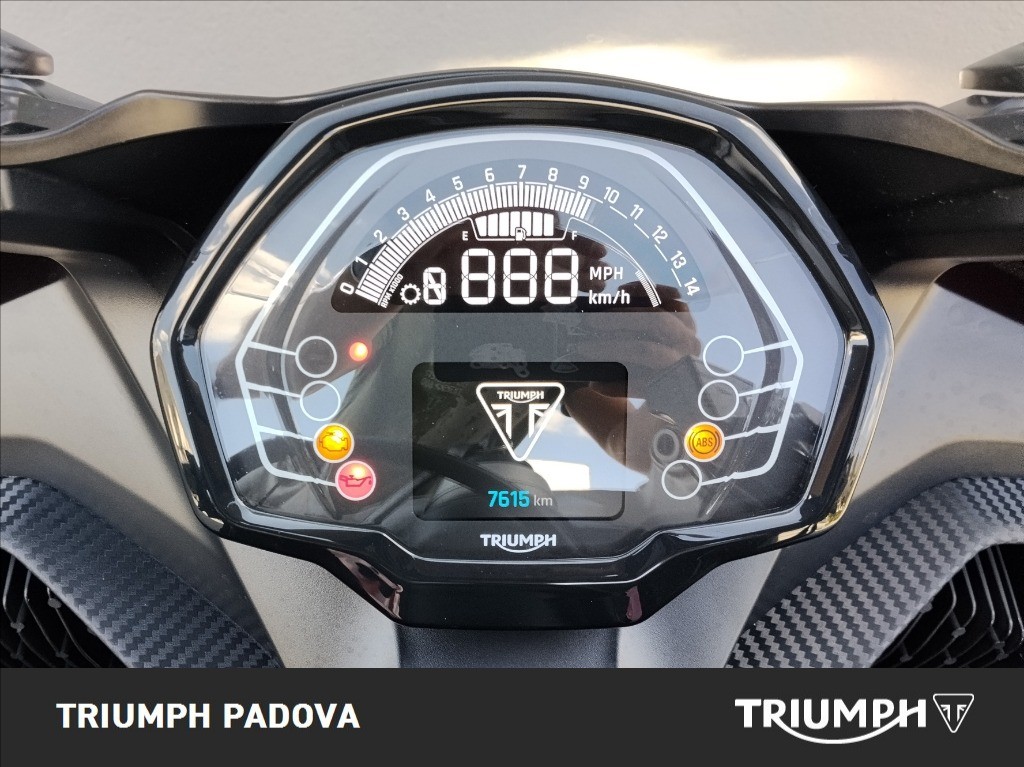 TRIUMPH Daytona 660 Abs