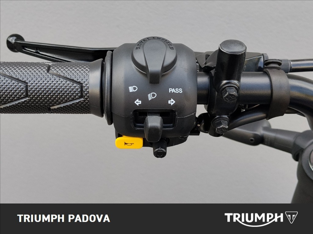 ROYAL ENFIELD Guerrilla 450 Flash Abs