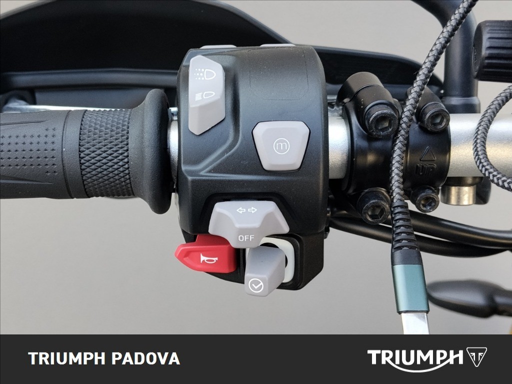 TRIUMPH Scrambler 1200 XE Phantom Black Storm Grey Abs